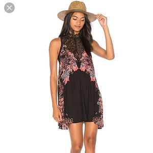 New with tags!! Free people lace collar dress